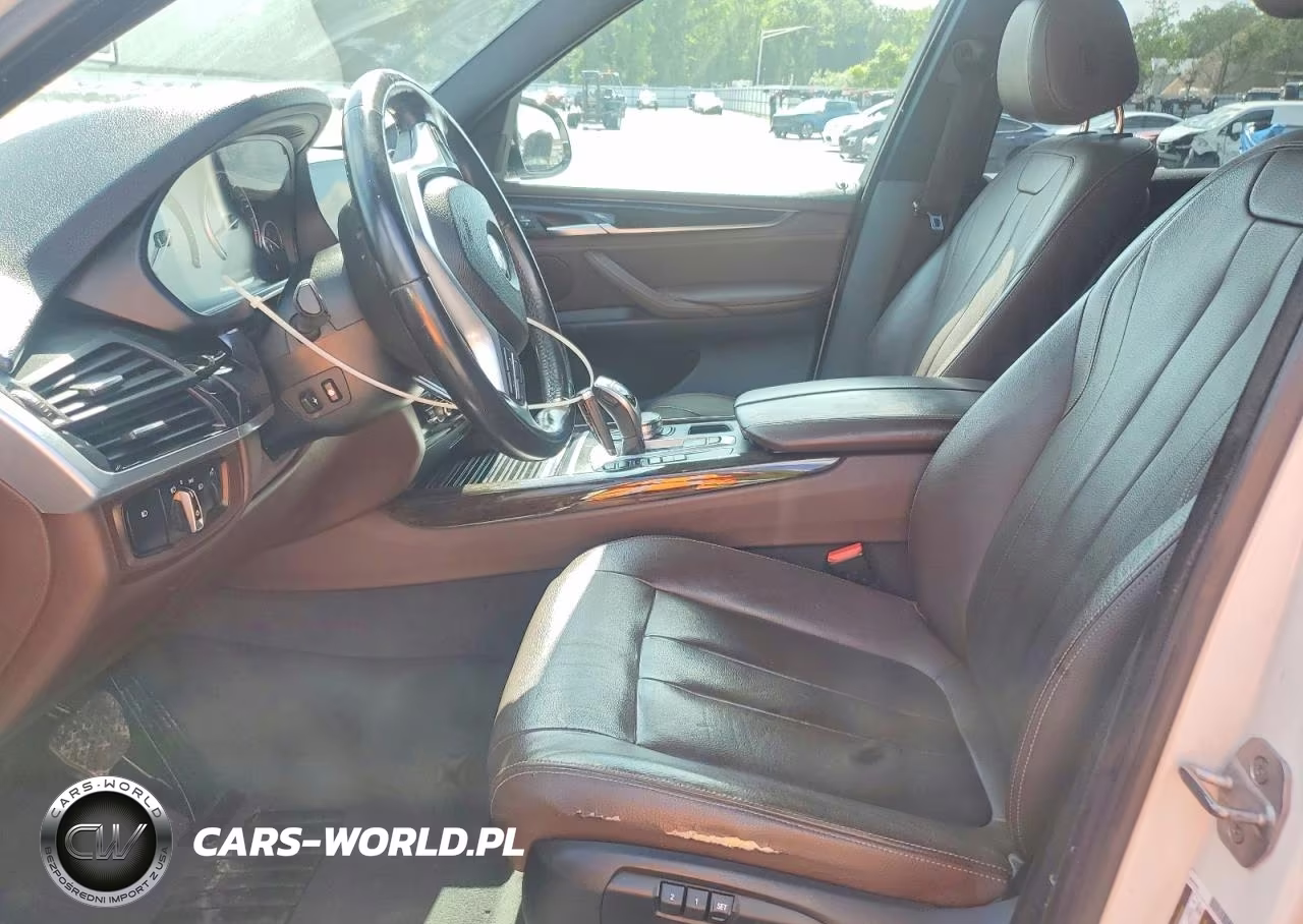 2018 BMW X5 xDrive35I VIN:5UXKR0C57J0Y06309 - 7