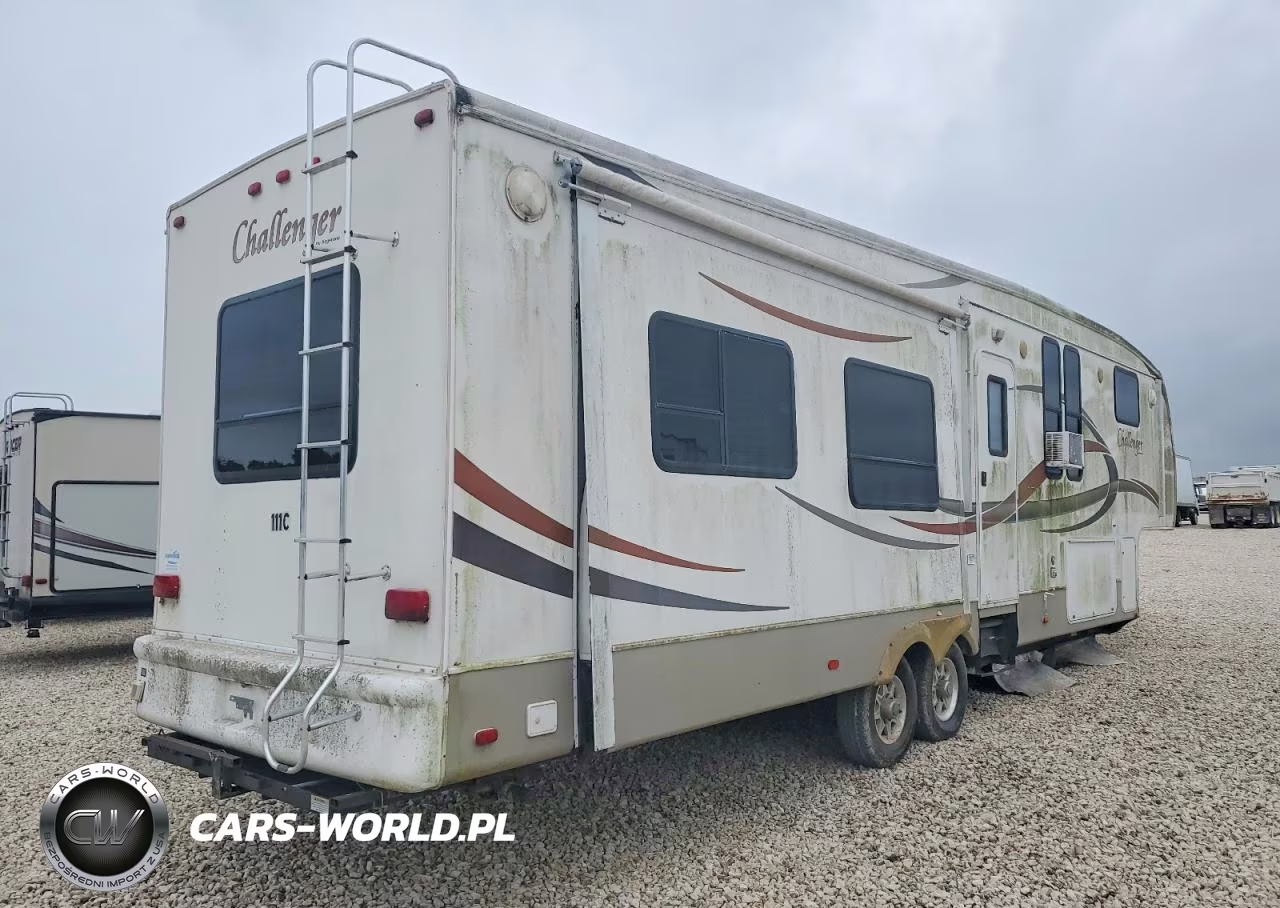 2010 Keystone Challenger Camper VIN:4YDF34S27AE750102 - 4