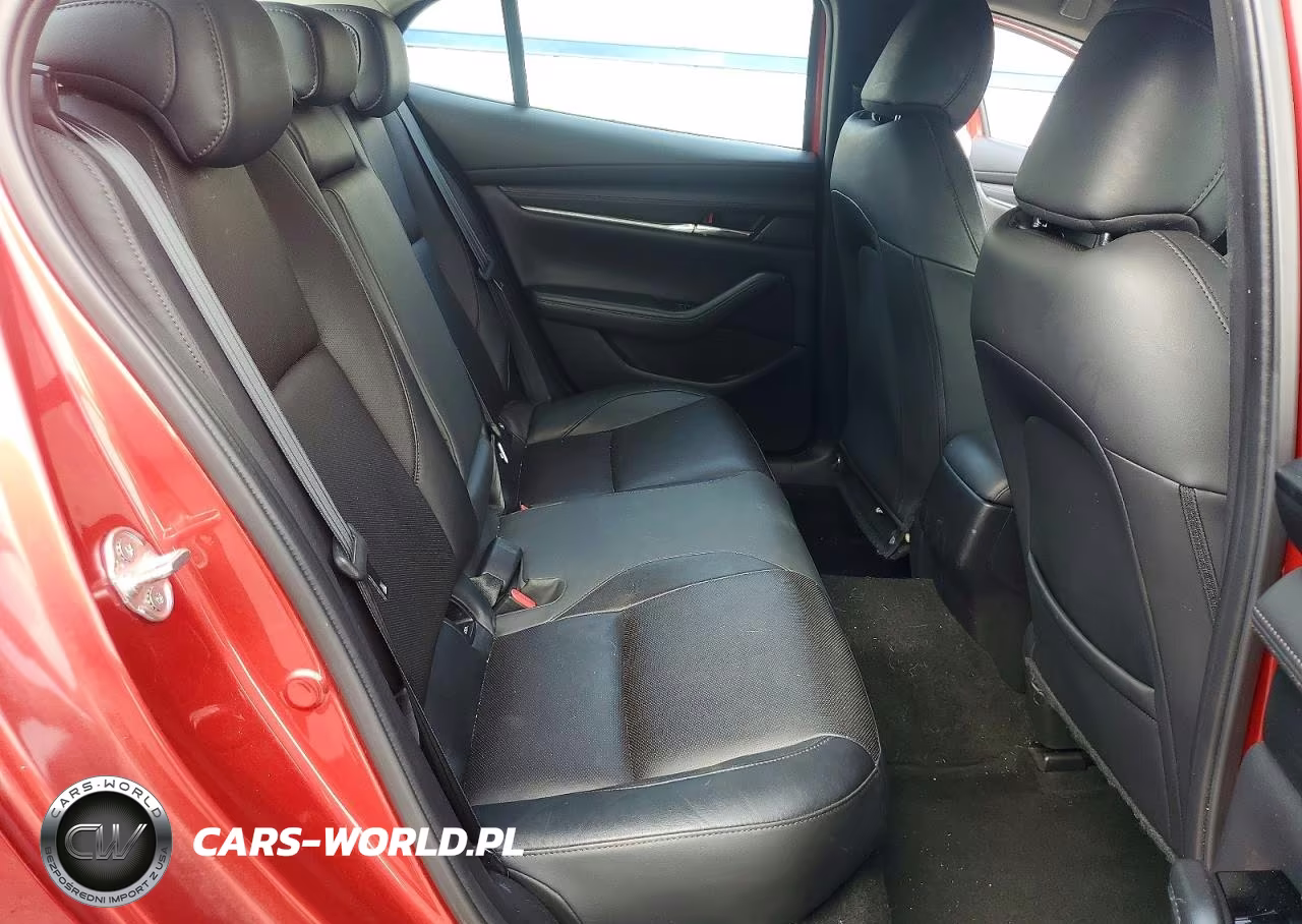 2021 Mazda 3 Premium VIN:3MZBPBDL3MM250417 - 10