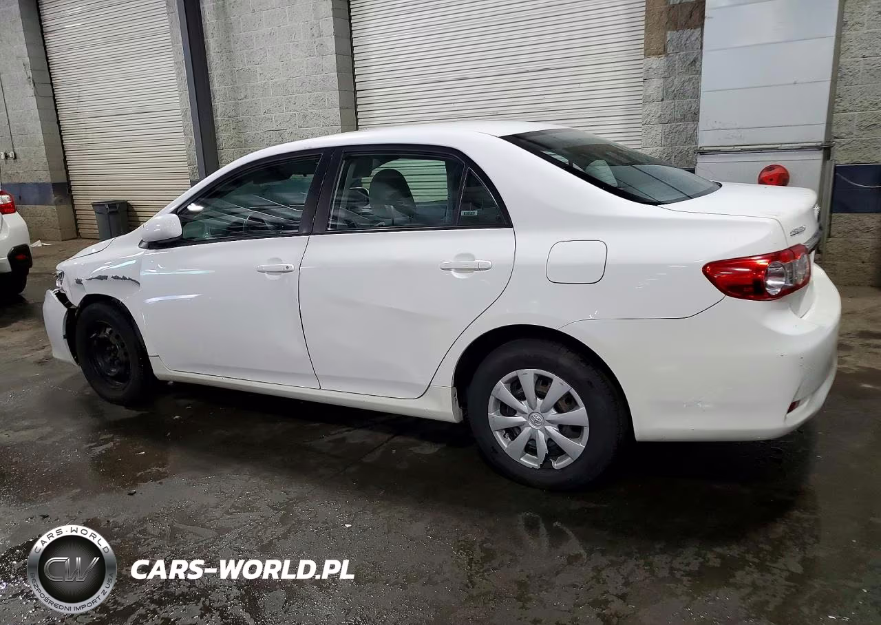2011 Toyota Corolla Le VIN:2T1BU4EE3BC610704 - 2
