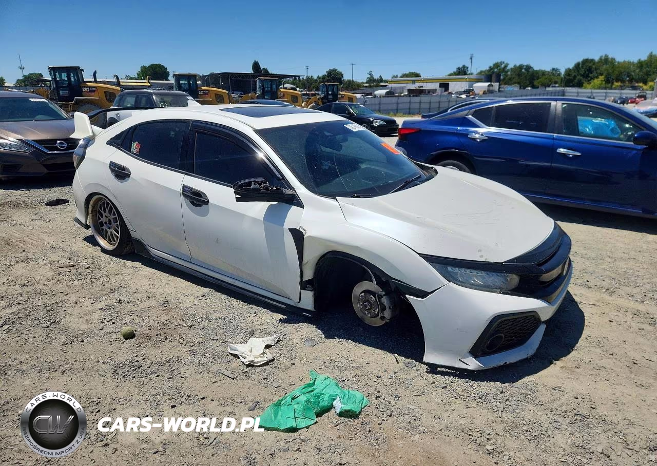 2018 Honda Civic Sport Touring VIN:SHHFK7H95JU405479 - 4