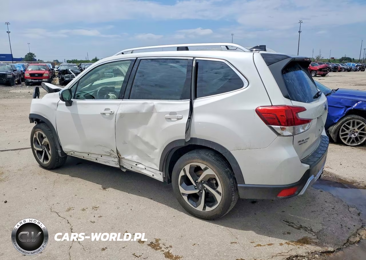 2024 Subaru Forester Touring VIN:JF2SKAMCXRH404372 - 2