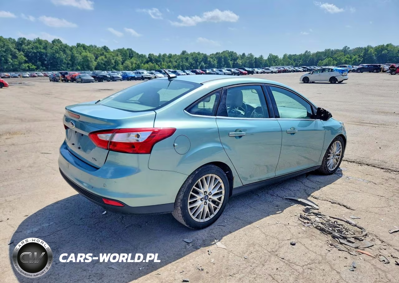 2012 Ford Focus Sel VIN:1FAHP3H29CL101682 - 3
