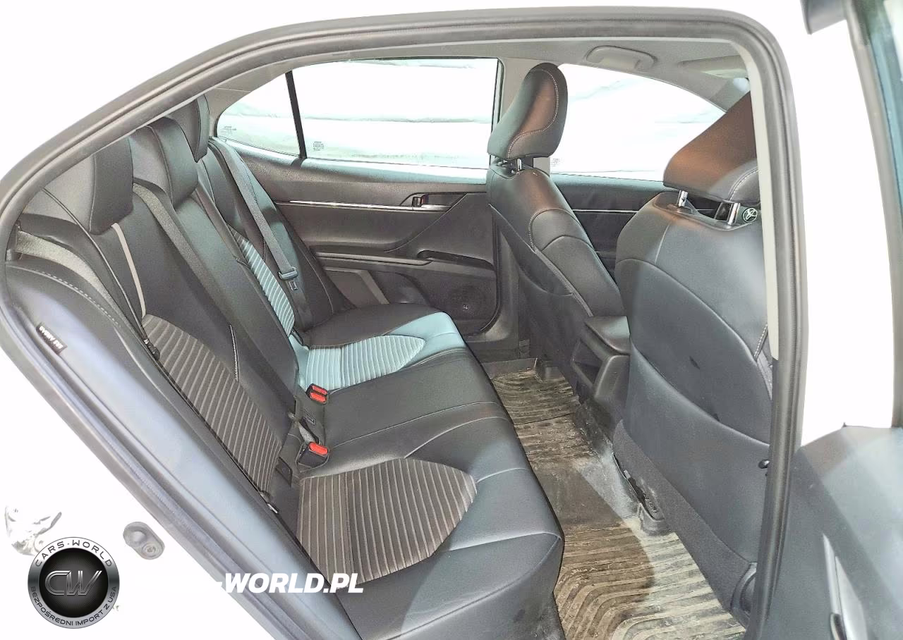 2019 Toyota Camry Se VIN:4T1B11HK2KU770418 - 10