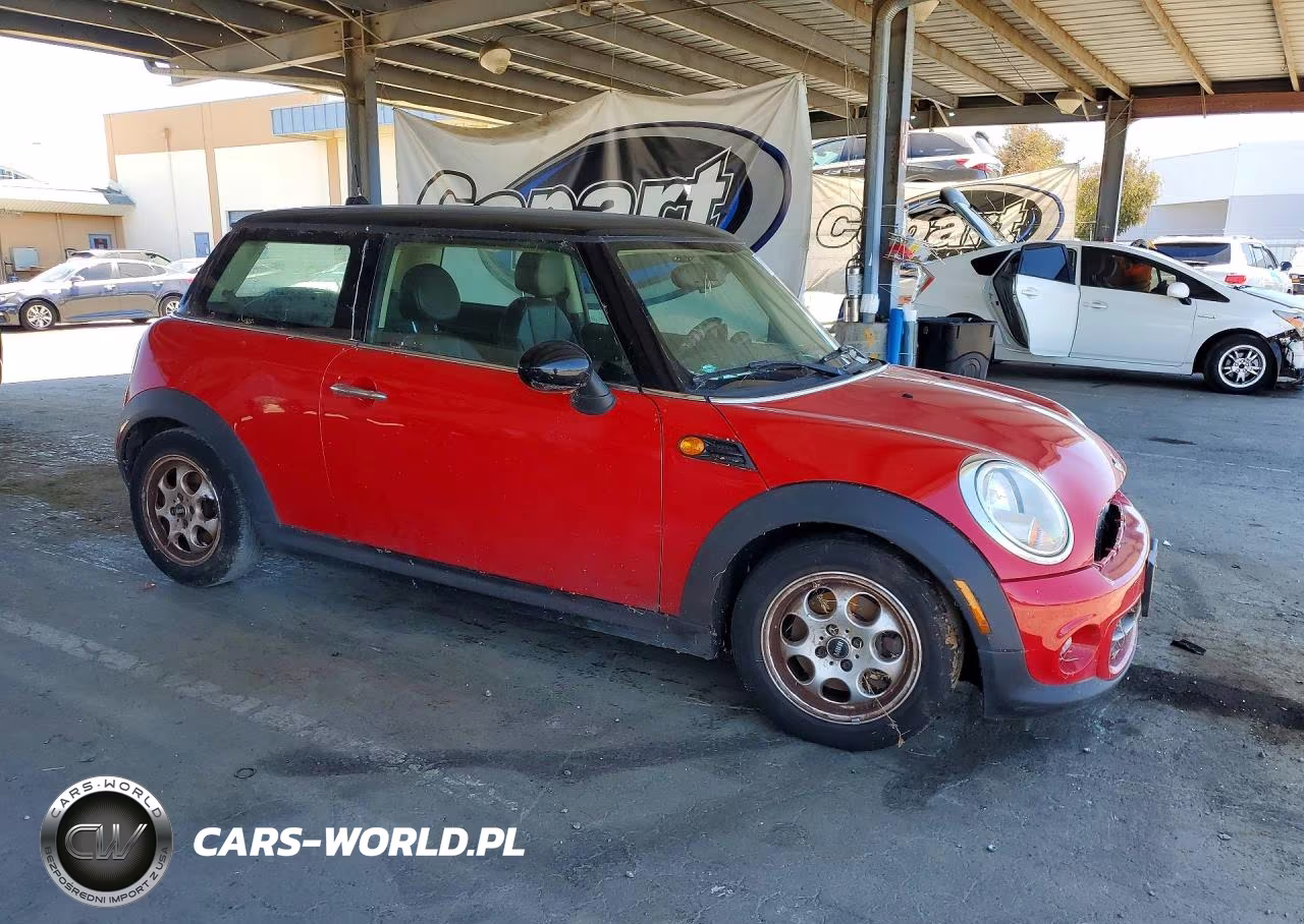 2013 Mini Cooper VIN:WMWSU3C57DT680714 - 4