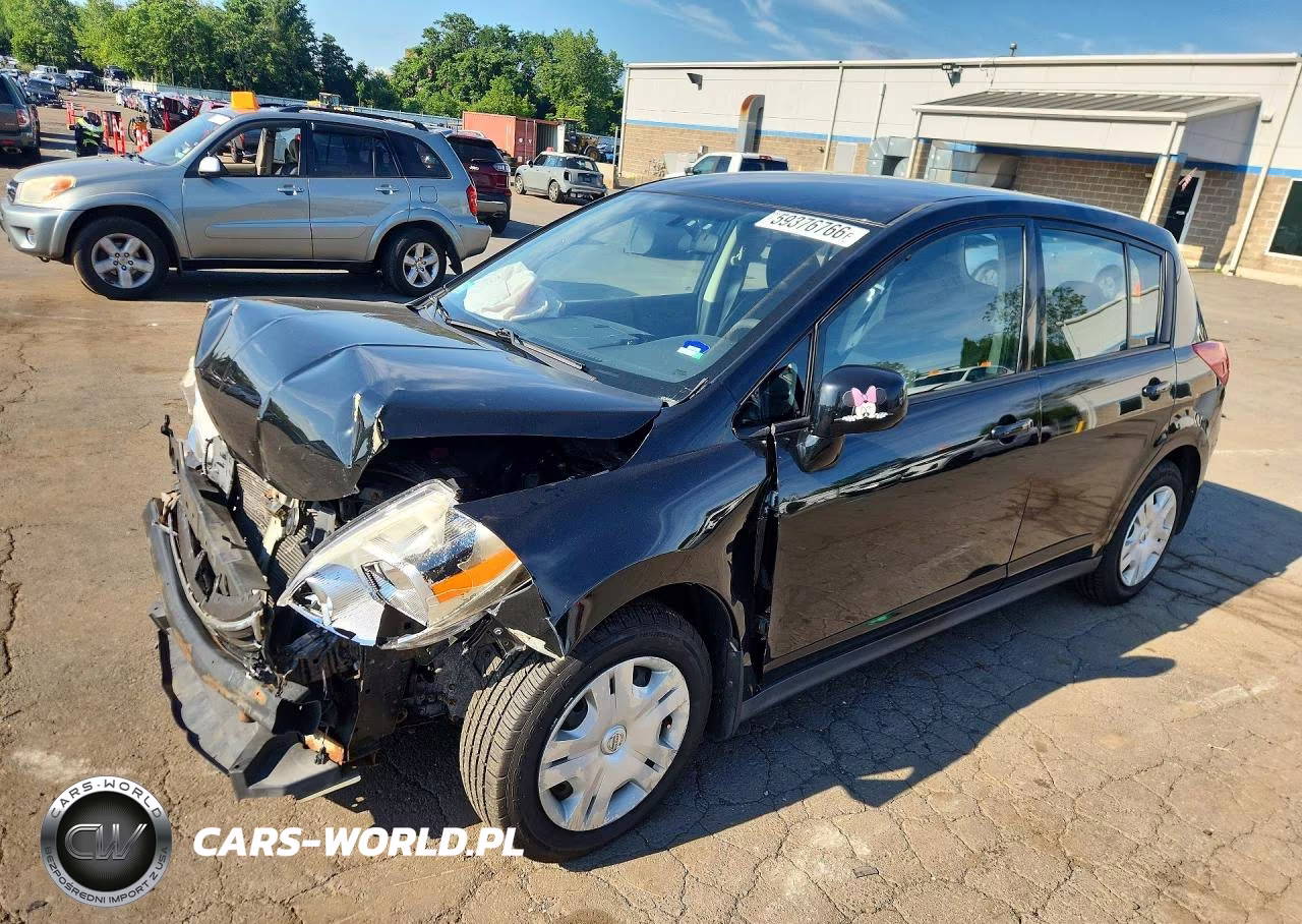 2010 Nissan Versa 1.8 S