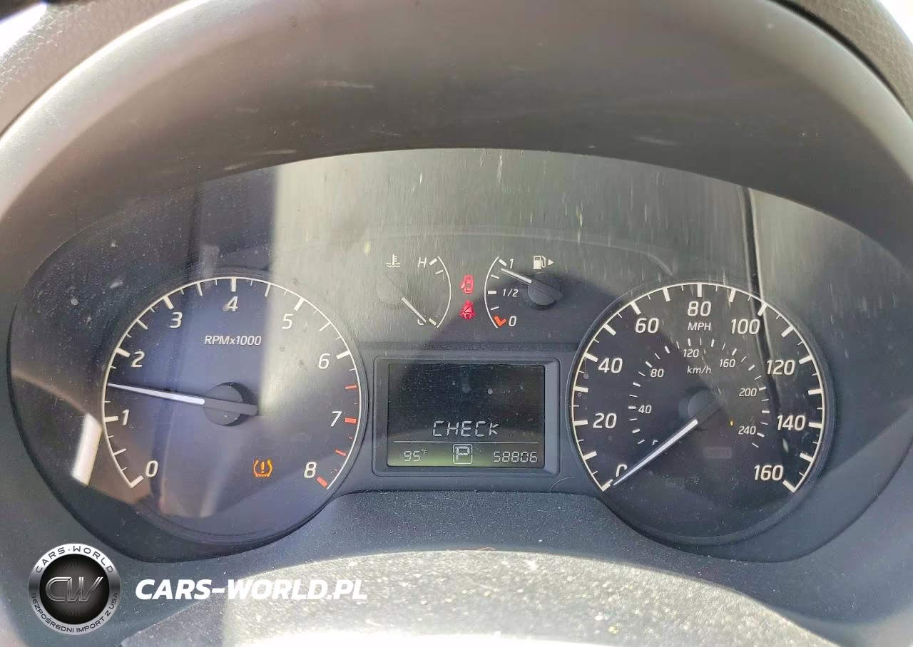 2016 Nissan Sentra S VIN:3N1AB7AP1GY246500 - 9