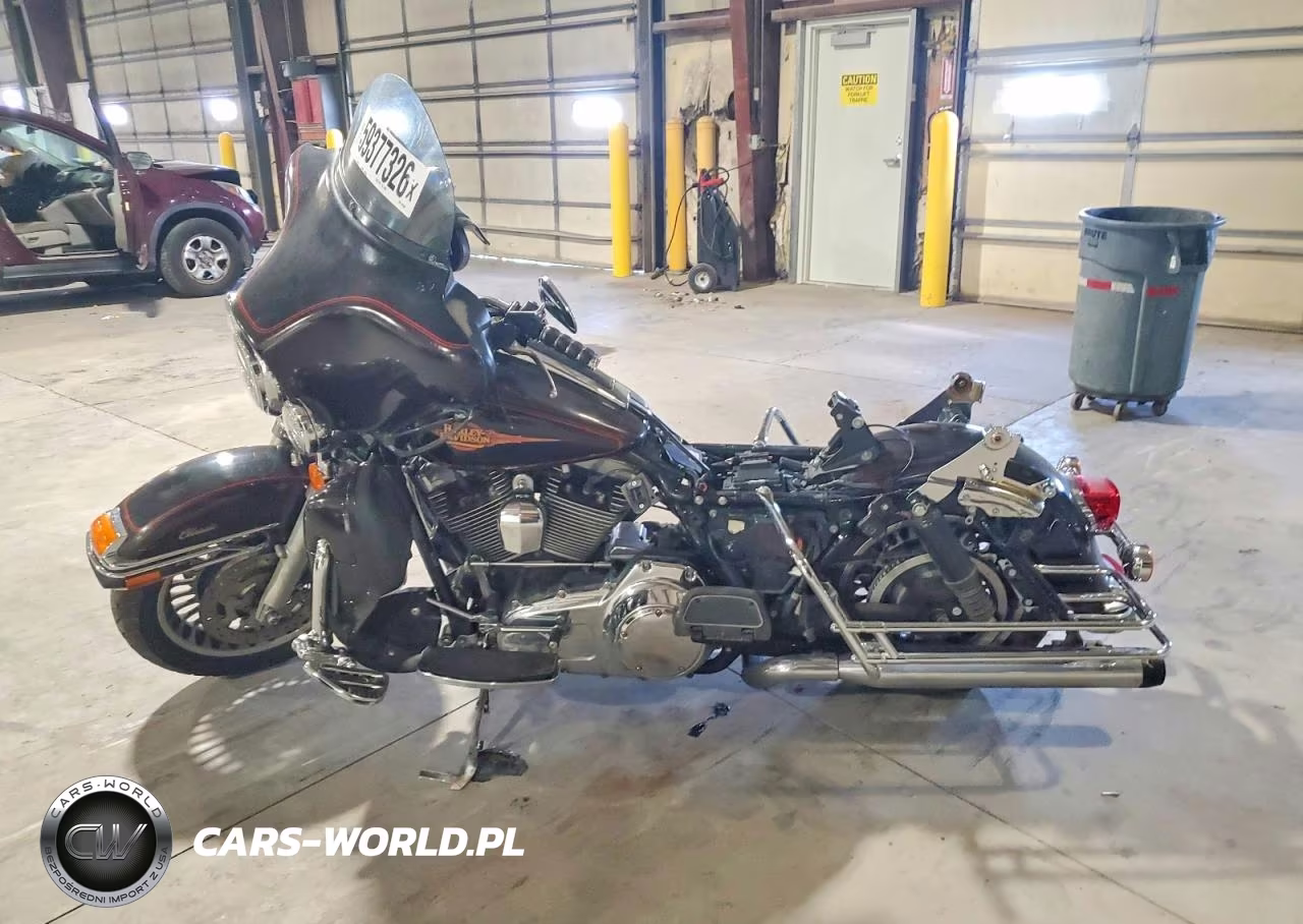 2011 Harley-Davidson Flhtc VIN:1HD1FF414BB625466 - 3