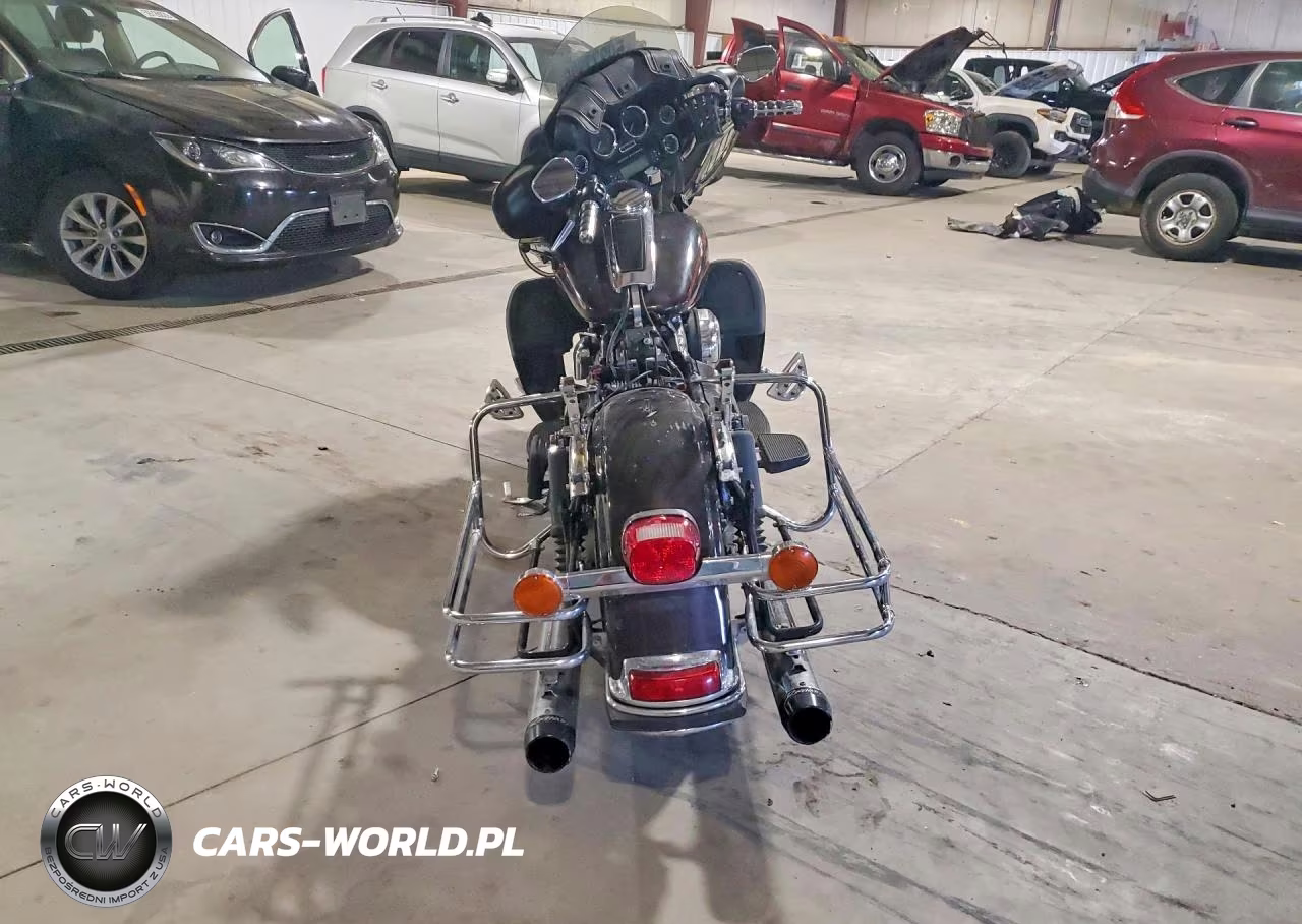 2011 Harley-Davidson Flhtc VIN:1HD1FF414BB625466 - 4