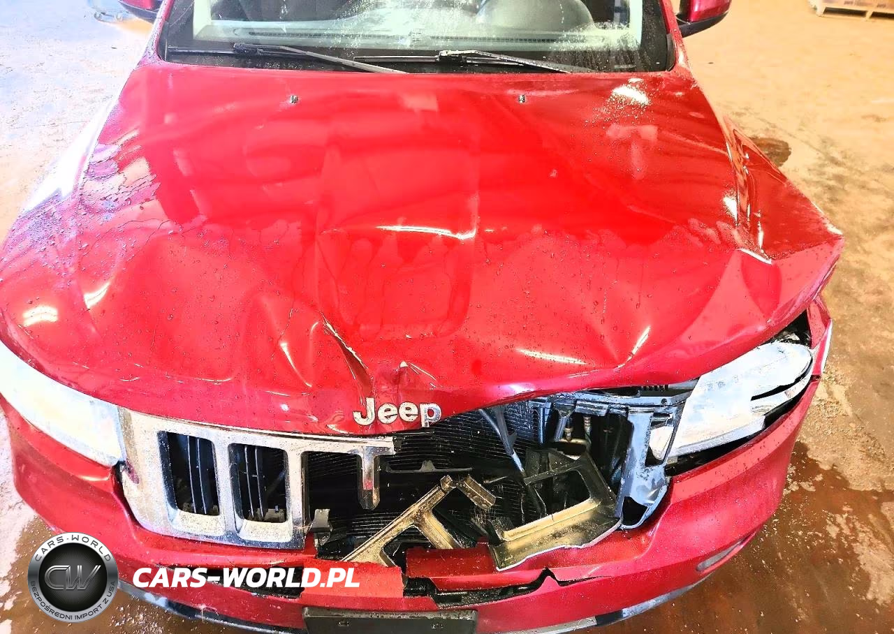 2012 Jeep Grand Cherokee Laredo VIN:1C4RJFAGXCC145245 - 12
