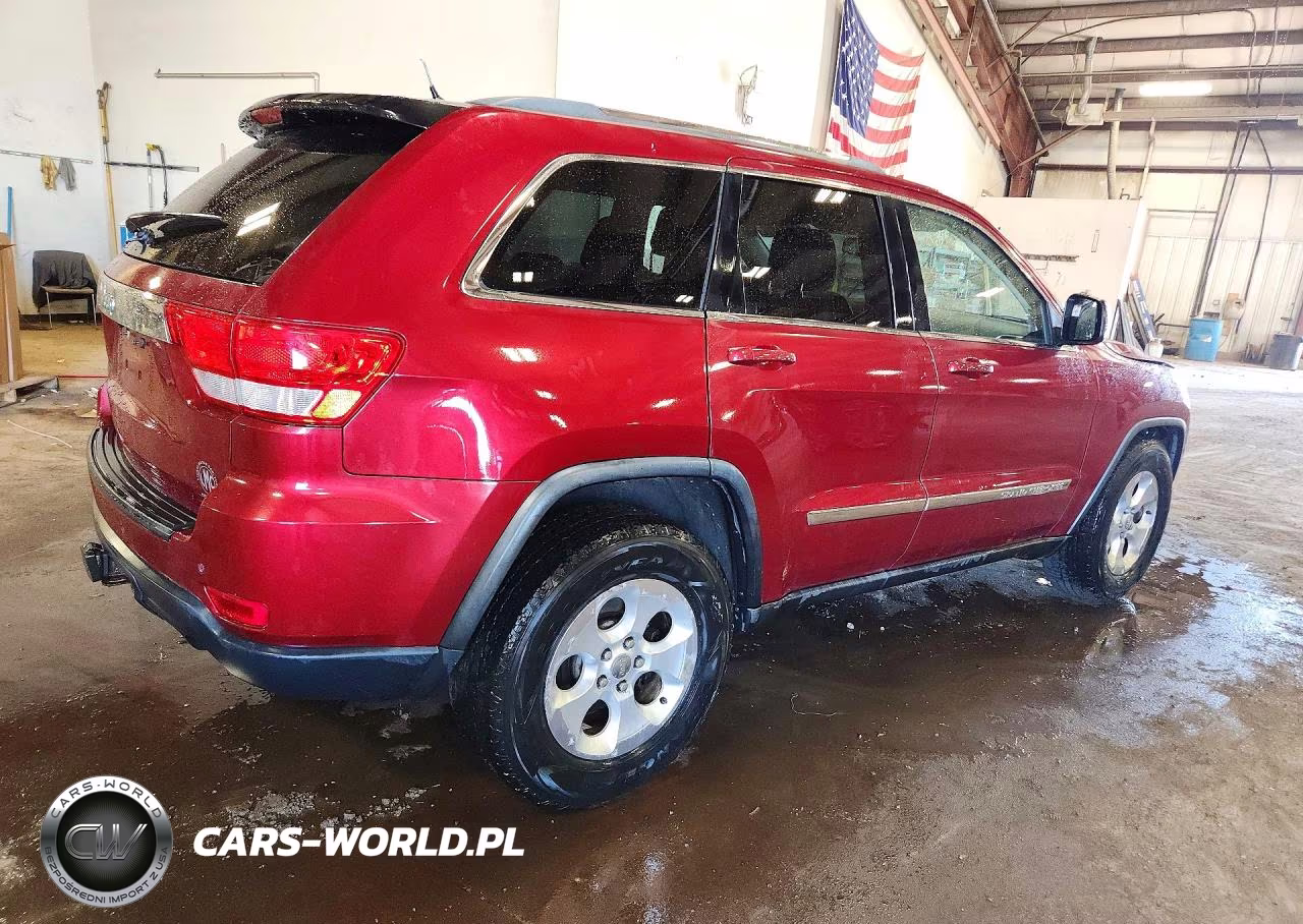 2012 Jeep Grand Cherokee Laredo VIN:1C4RJFAGXCC145245 - 3