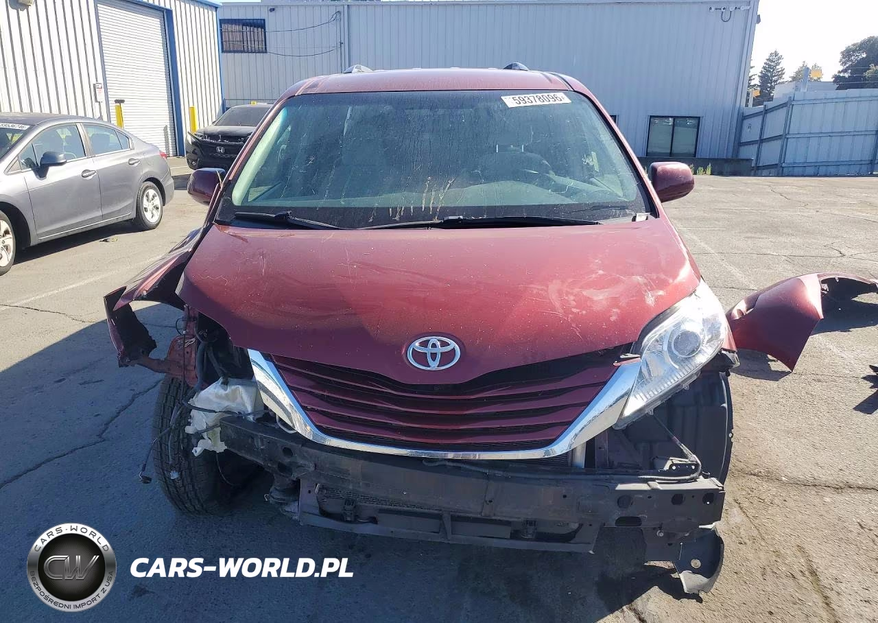 2015 Toyota Sienna Le VIN:5TDKK3DCXFS601057 - 5