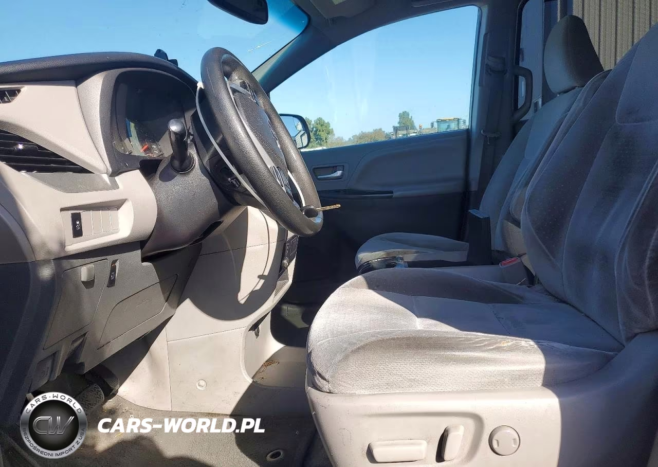 2015 Toyota Sienna Le VIN:5TDKK3DCXFS601057 - 7