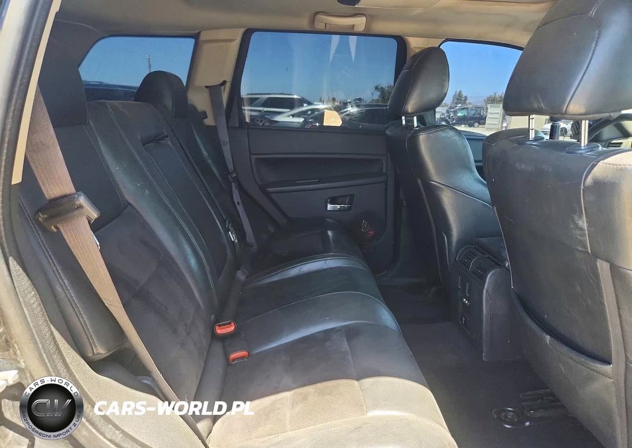 2008 Jeep Grand Cherokee Srt-8 VIN:1J8HR78358C131797 - 11