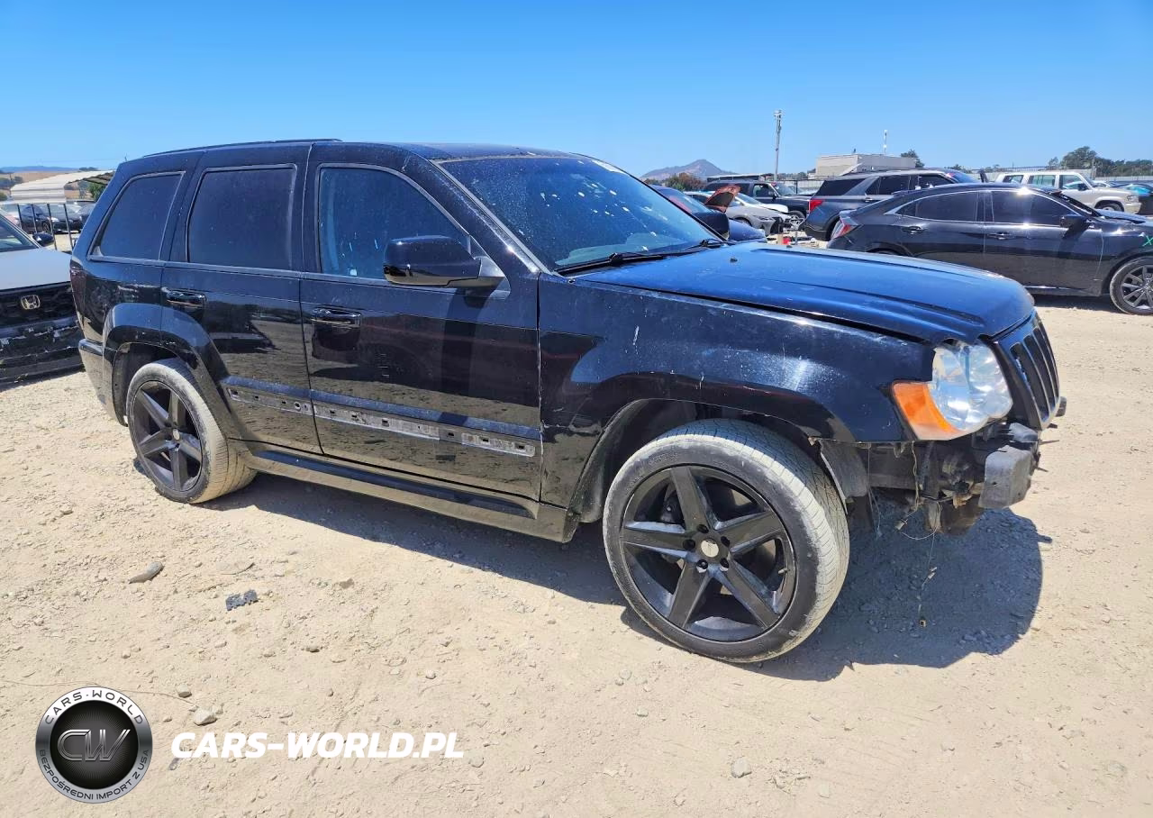 2008 Jeep Grand Cherokee Srt-8 VIN:1J8HR78358C131797 - 4