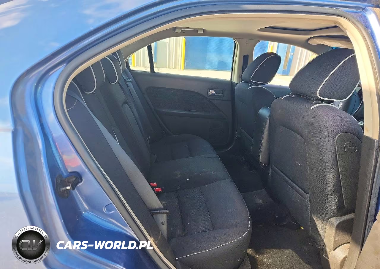 2010 Ford Fusion Se VIN:3FAHP0HA6AR248675 - 10
