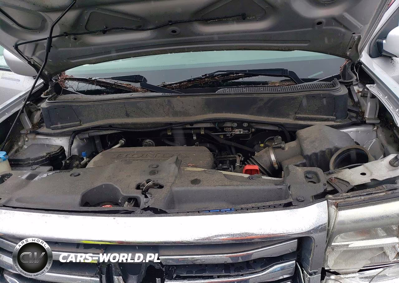 2015 Honda Pilot Touring VIN:5FNYF4H96FB043747 - 12