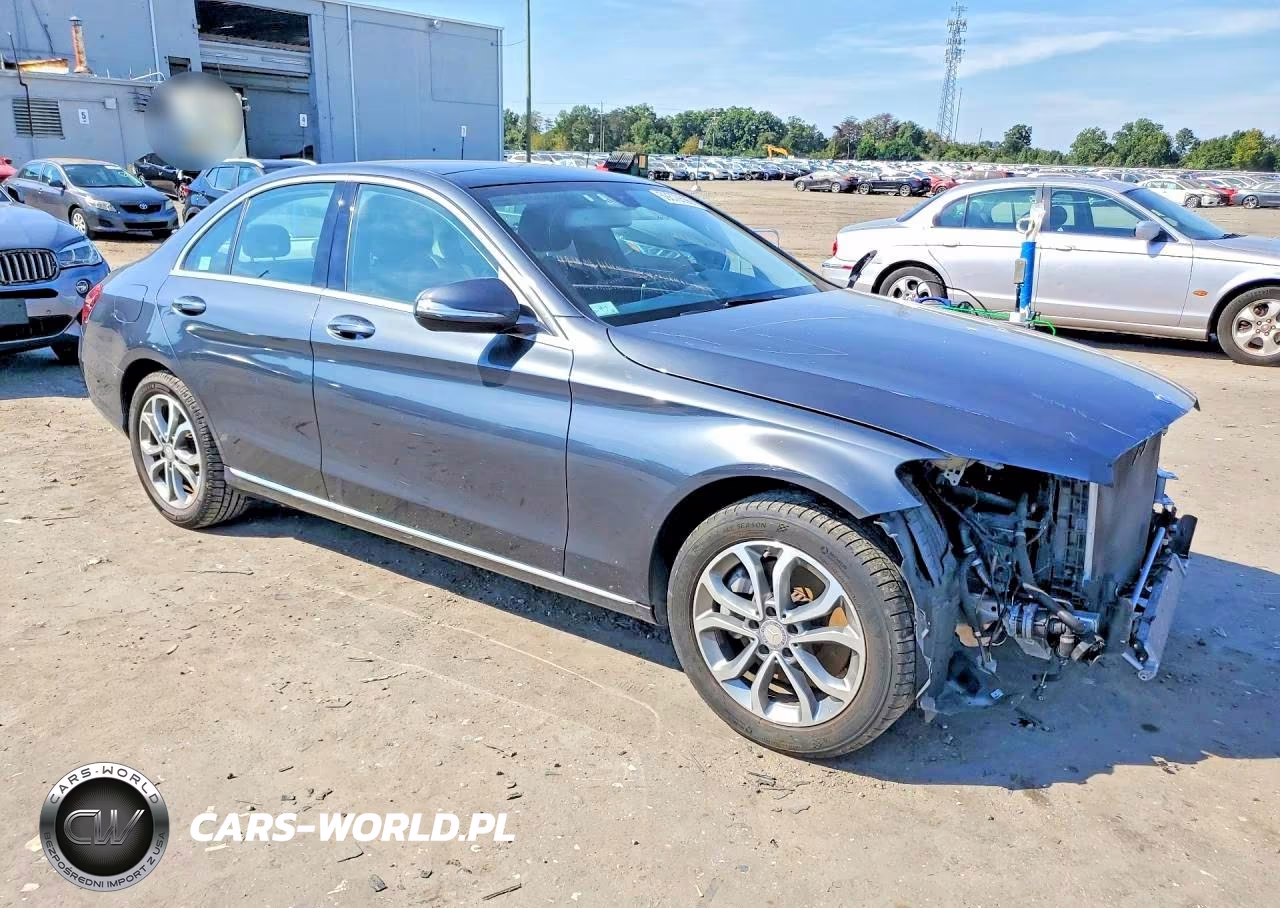 2015 Mercedes-Benz C 300 4Matic VIN:55SWF4KB4FU001109 - 4