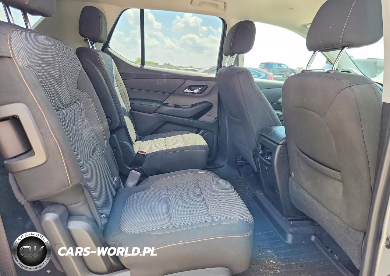 2019 Chevrolet Traverse Lt VIN:1GNERGKW6KJ145375 - 11