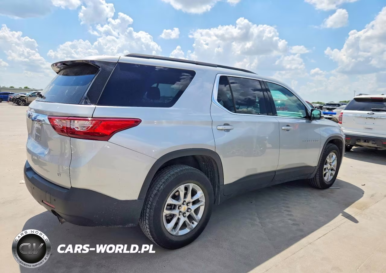 2019 Chevrolet Traverse Lt VIN:1GNERGKW6KJ145375 - 3