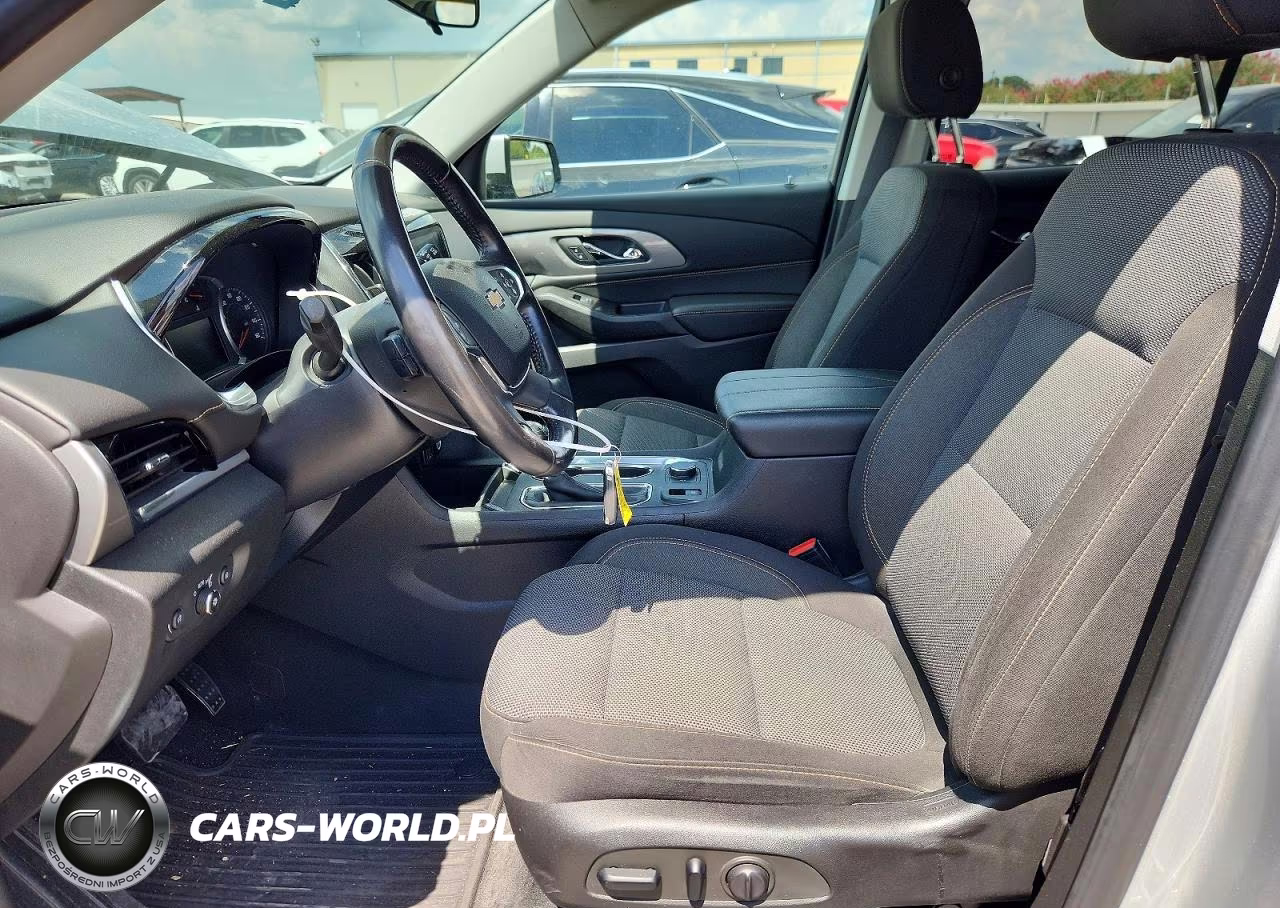 2019 Chevrolet Traverse Lt VIN:1GNERGKW6KJ145375 - 7