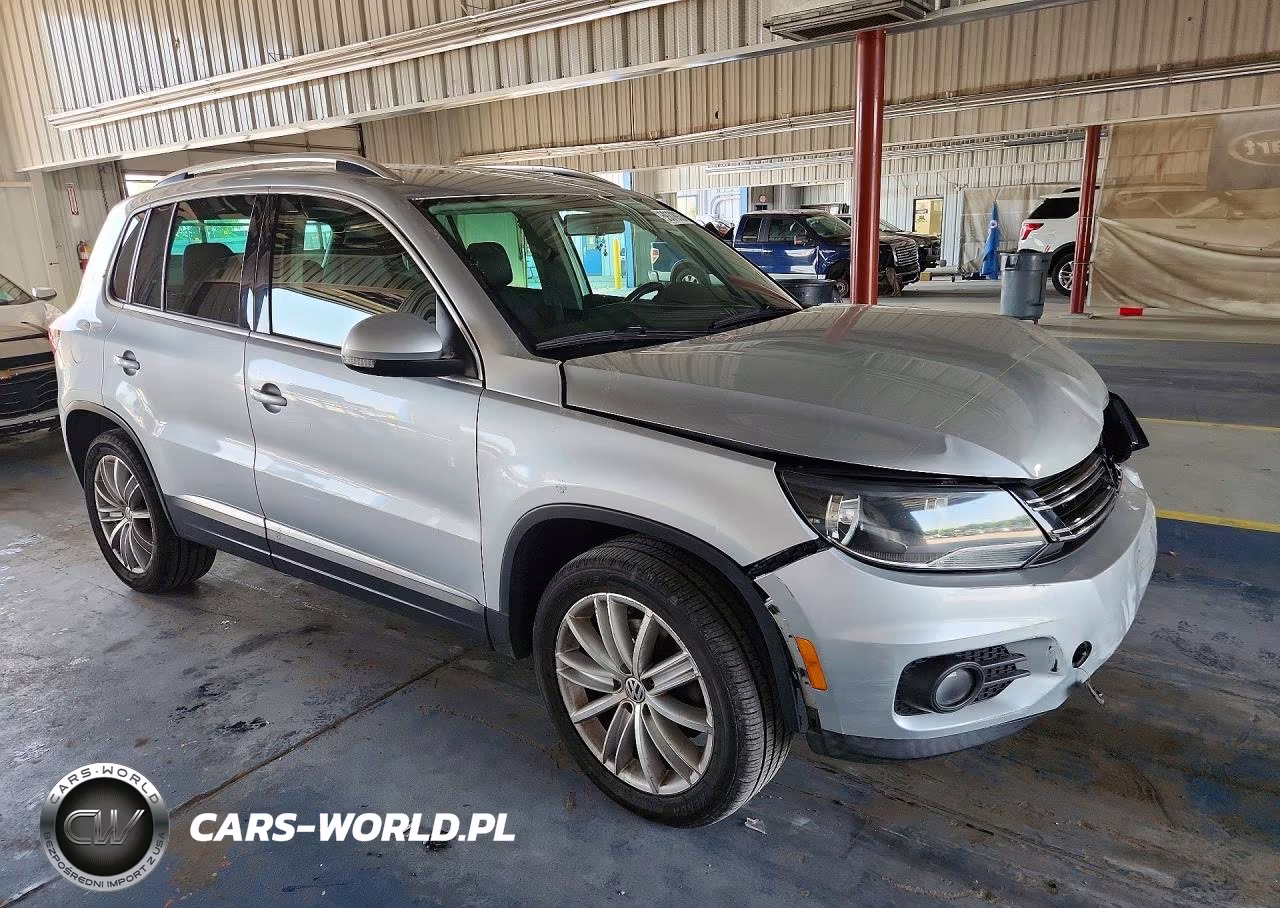 2012 Volkswagen Tiguan S-Se-Sel VIN:WVGAV7AX5CW527068 - 4