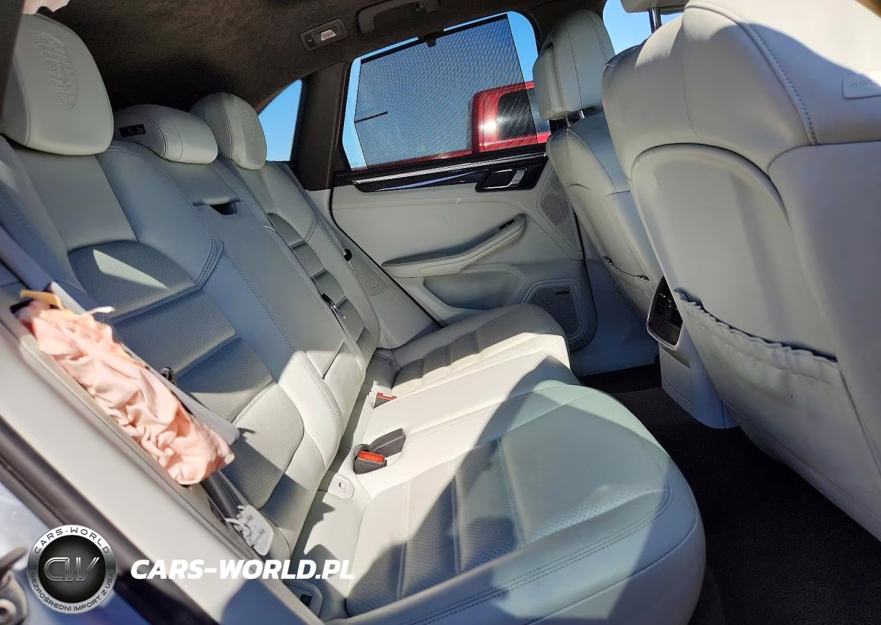 2015 Porsche Macan Turbo VIN:WP1AF2A53FLB98958 - 11