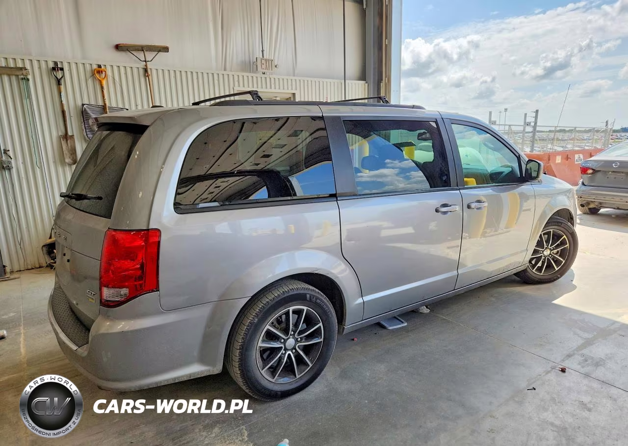 2019 Dodge Grand Caravan Gt VIN:2C4RDGEG5KR612097 - 3