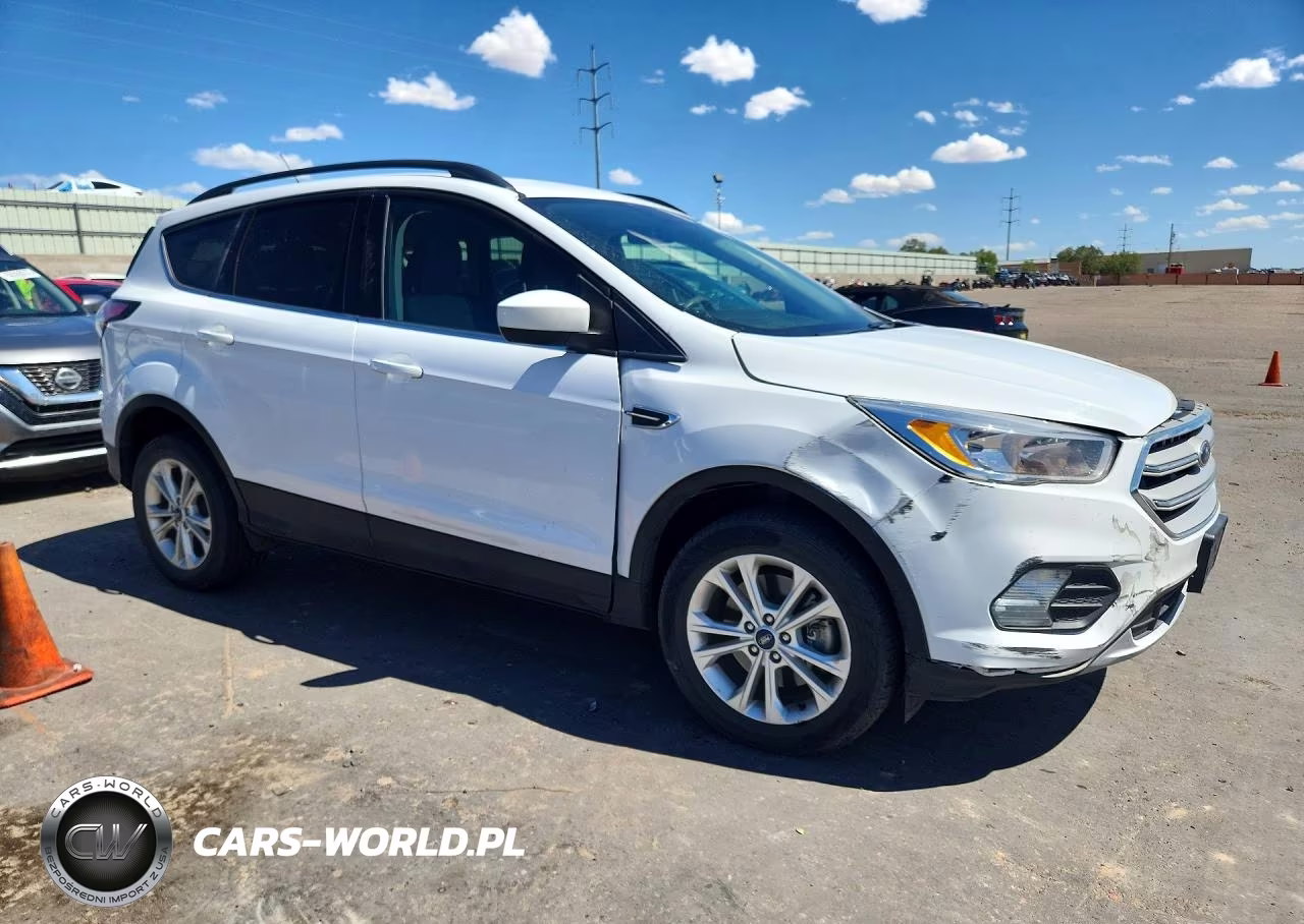 2018 Ford Escape Se VIN:1FMCU9GD4JUD29336 - 4