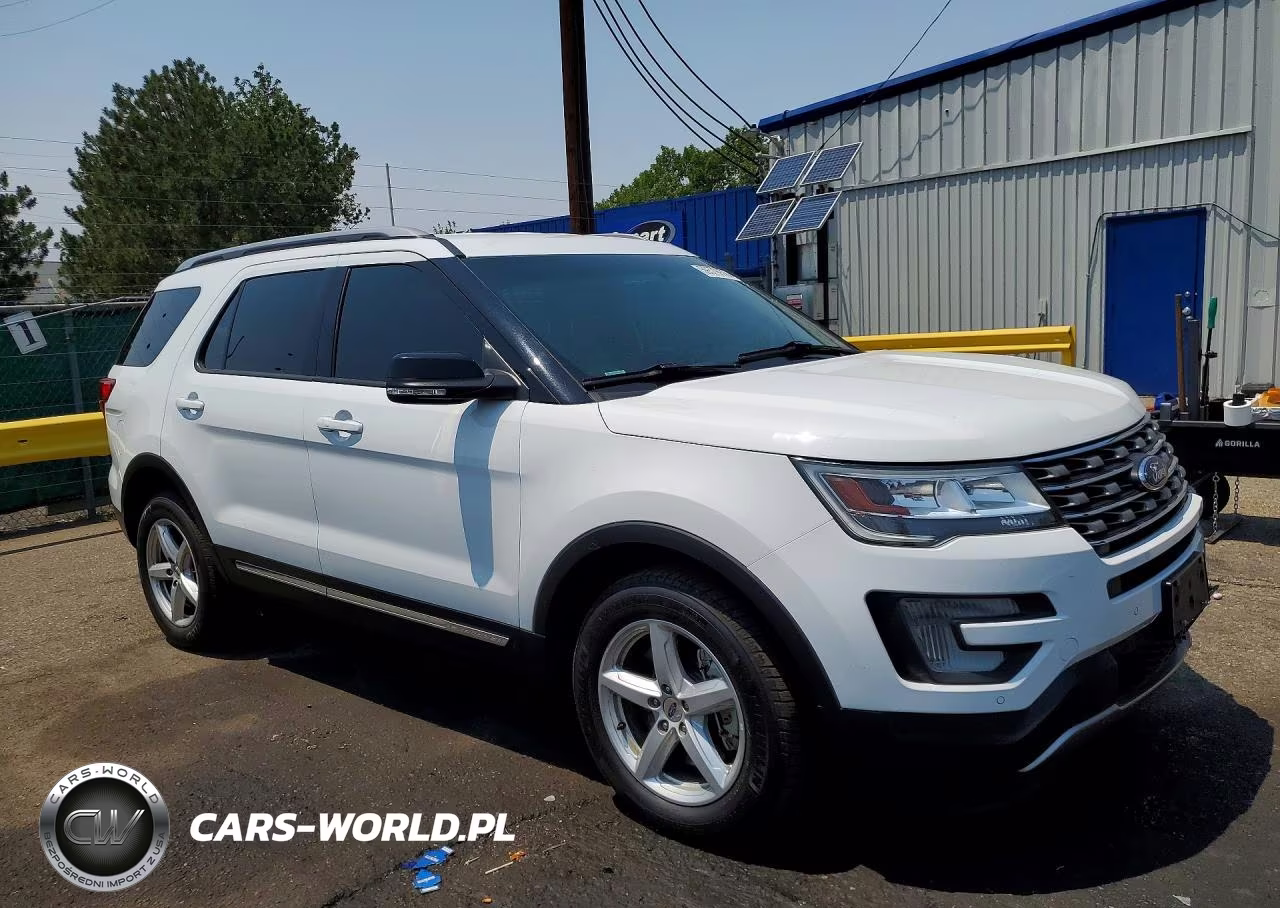 2016 Ford Explorer Xlt VIN:1FM5K8D83GGD27682 - 4