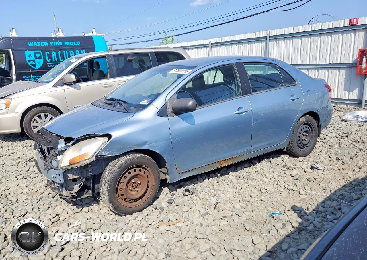 2009 Toyota Yaris Base