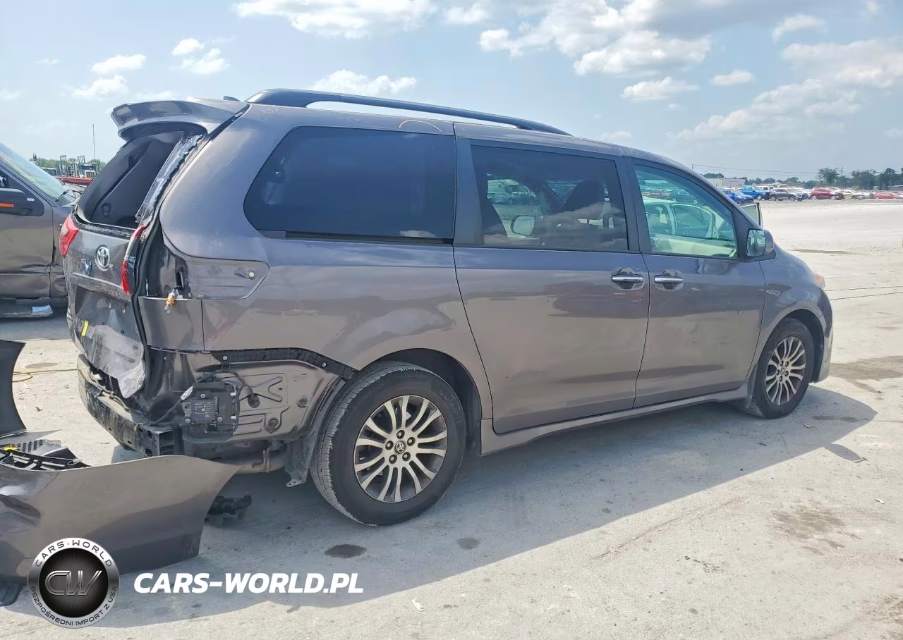 2020 Toyota Sienna Xle 8-Passenger VIN:5TDYZ3DC8LS061208 - 3