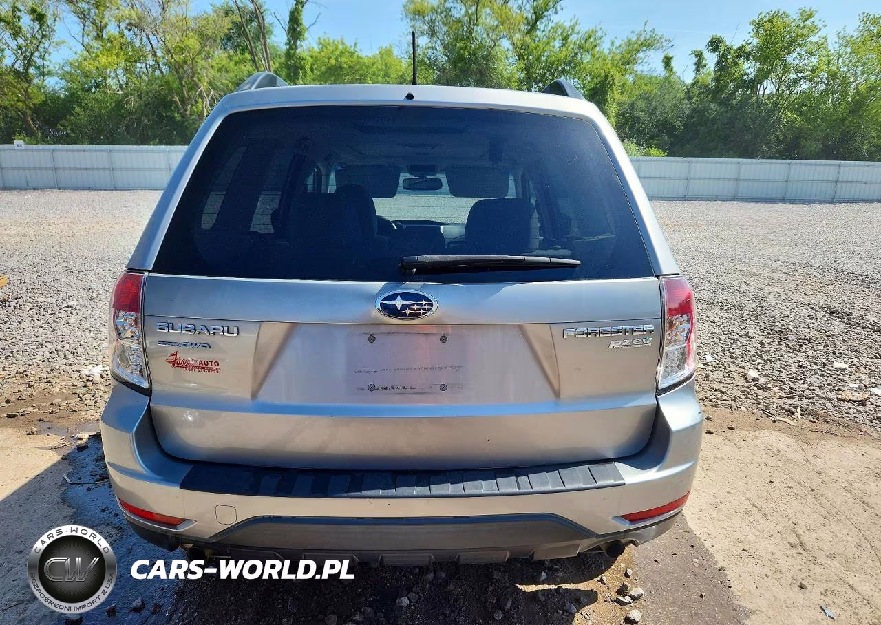 2011 Subaru Forester 2.5X Premium VIN:JF2SHADC1BH762934 - 6