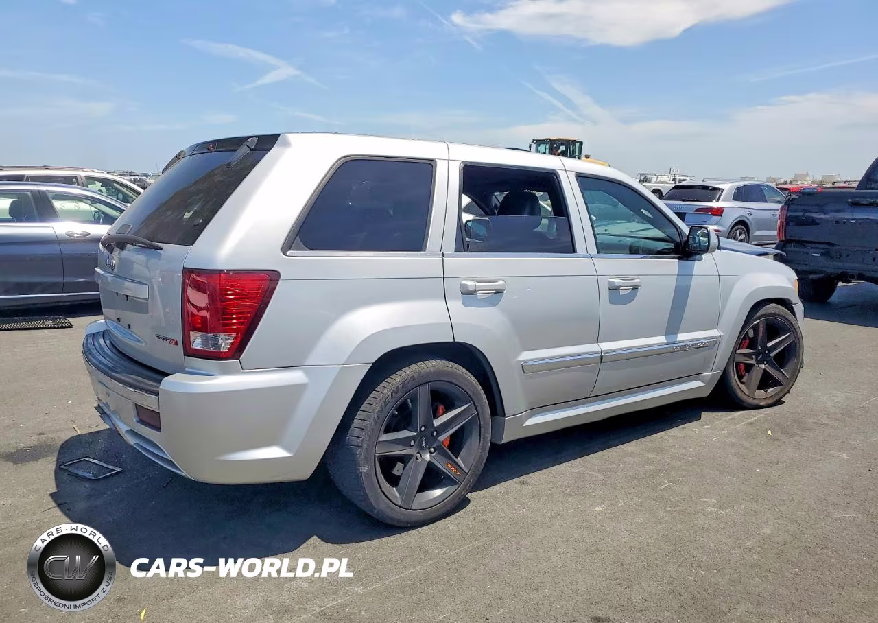 2009 Jeep Grand Cherokee Srt-8 VIN:1J8HR78W99C555947 - 3