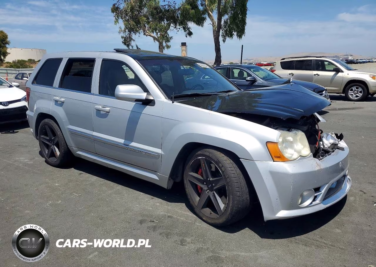 2009 Jeep Grand Cherokee Srt-8 VIN:1J8HR78W99C555947 - 4