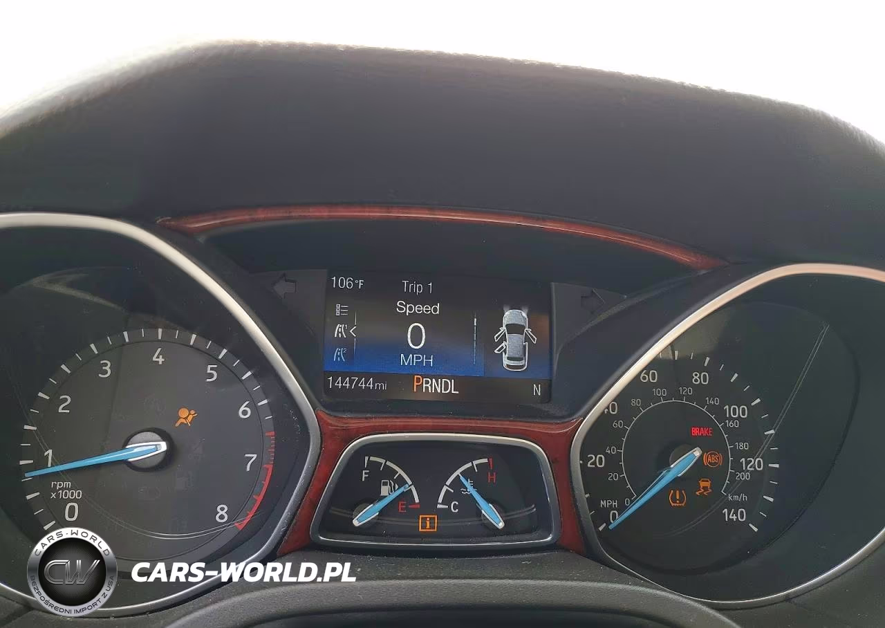 2016 Ford Focus Se VIN:1FADP3K21GL385323 - 9