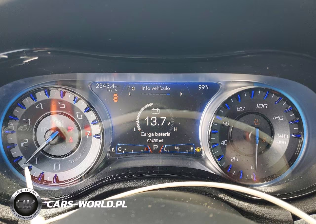 2015 Chrysler 300 S VIN:2C3CCAGG0FH905358 - 9