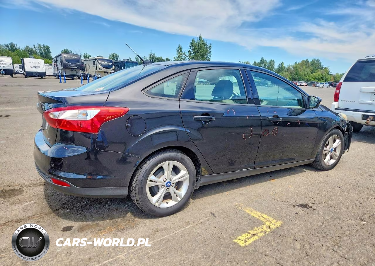 2013 Ford Focus Se VIN:1FADP3F24DL272715 - 3