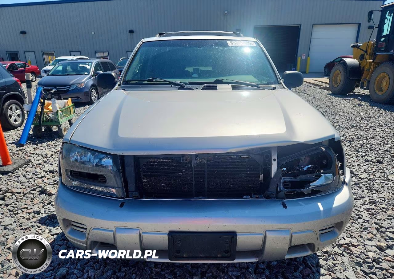 2004 Chevrolet Trailblazer Ls VIN:1GNDT13S942145597 - 5