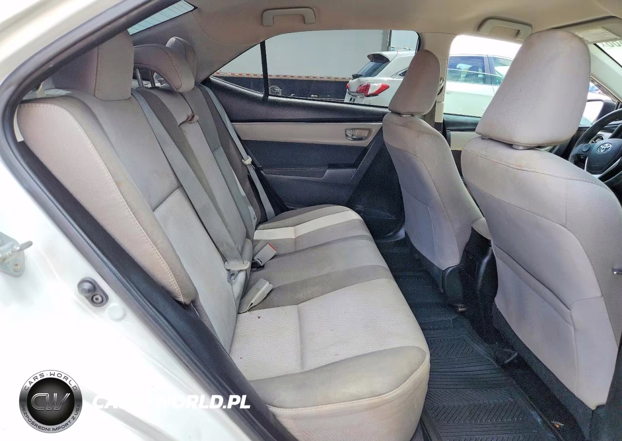2017 Toyota Corolla L VIN:5YFBURHEXHP588542 - 10