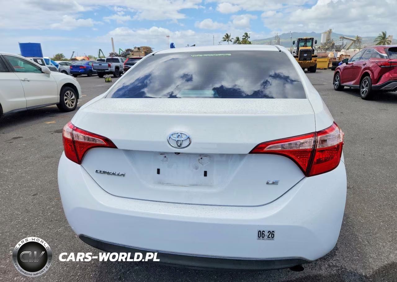 2017 Toyota Corolla L VIN:5YFBURHEXHP588542 - 6