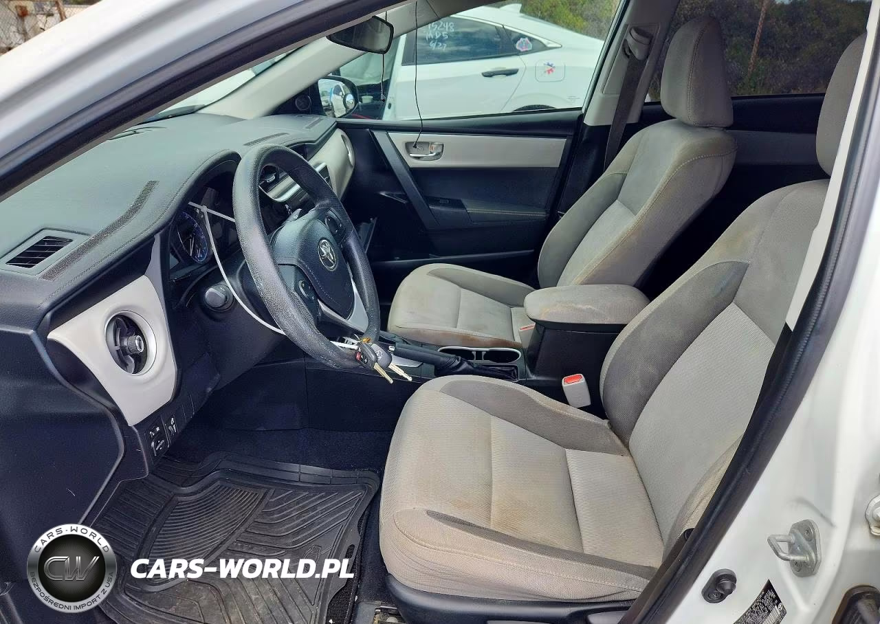 2017 Toyota Corolla L VIN:5YFBURHEXHP588542 - 7