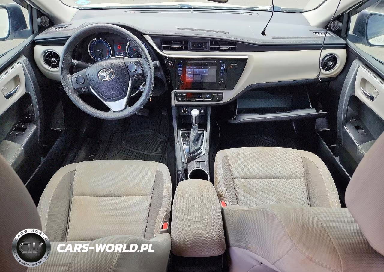 2017 Toyota Corolla L VIN:5YFBURHEXHP588542 - 8