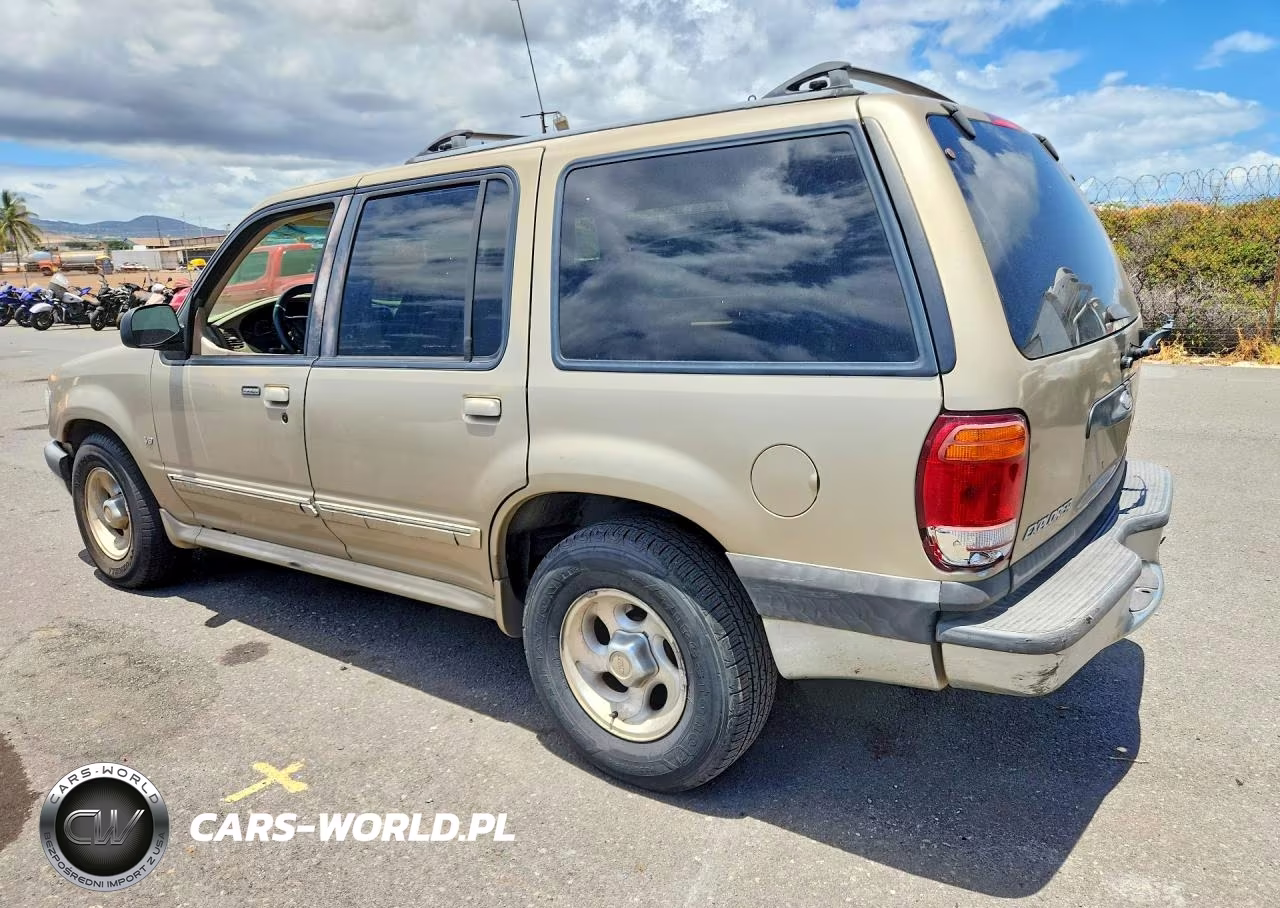 1999 Ford Explorer VIN:1FMZU32P0XZB50649 - 2