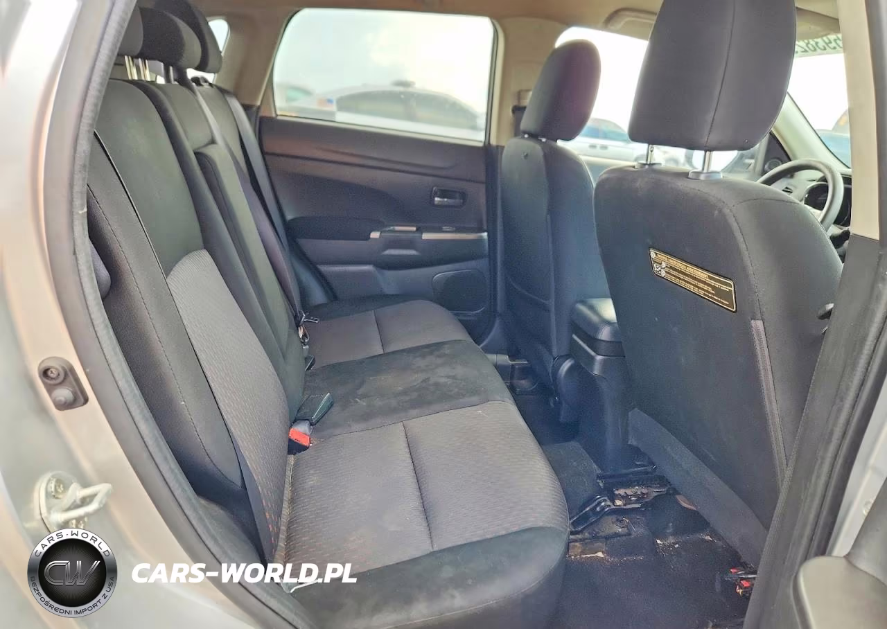 2018 Mitsubishi Outlander Sport Es VIN:JA4AP3AU9JU025910 - 11