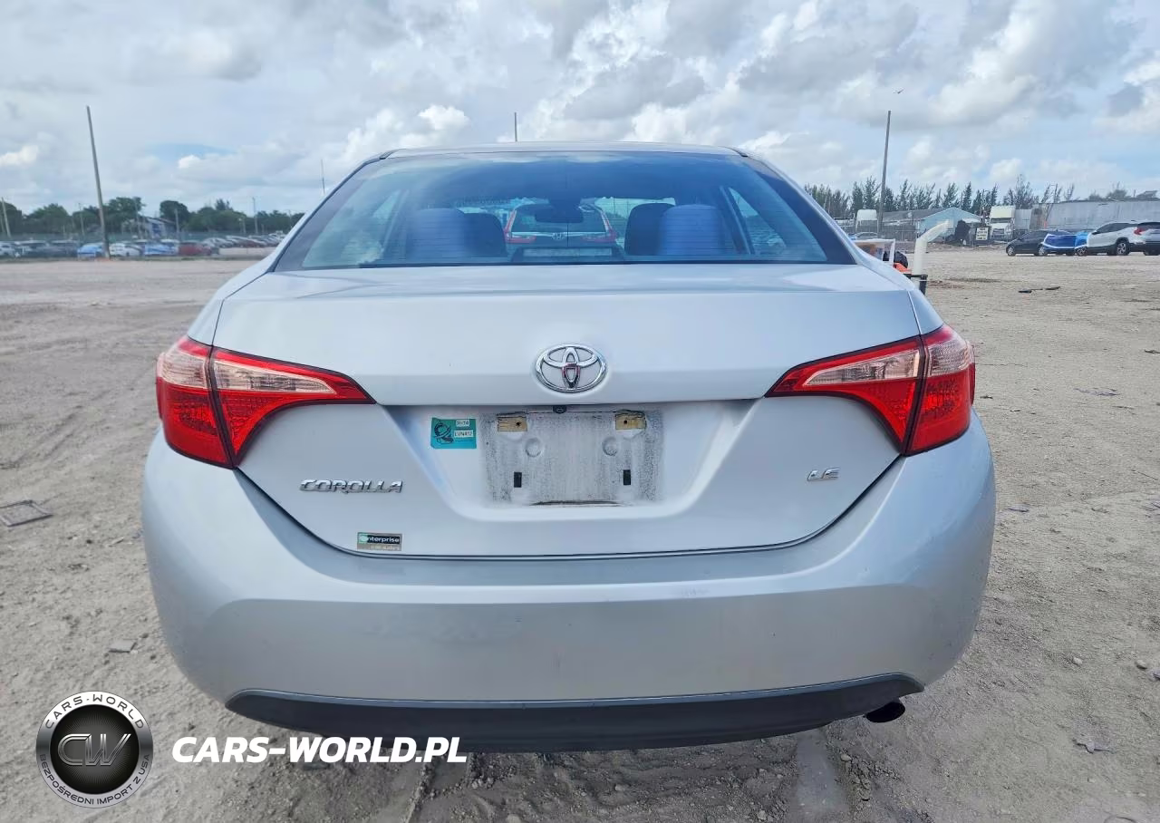 2017 Toyota Corolla Le VIN:5YFBURHEXHP707593 - 6