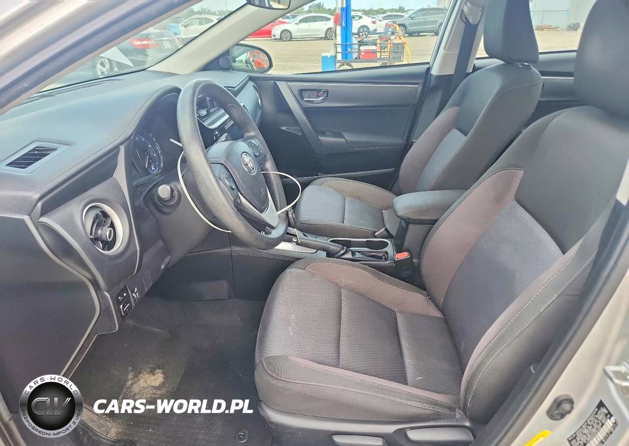 2017 Toyota Corolla Le VIN:5YFBURHEXHP707593 - 7