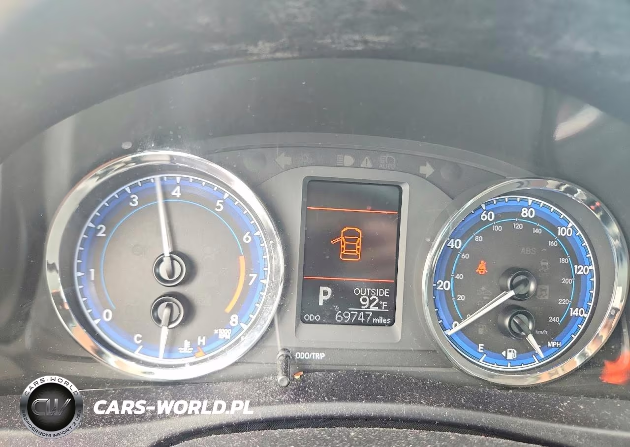 2017 Toyota Corolla Le VIN:5YFBURHEXHP707593 - 9