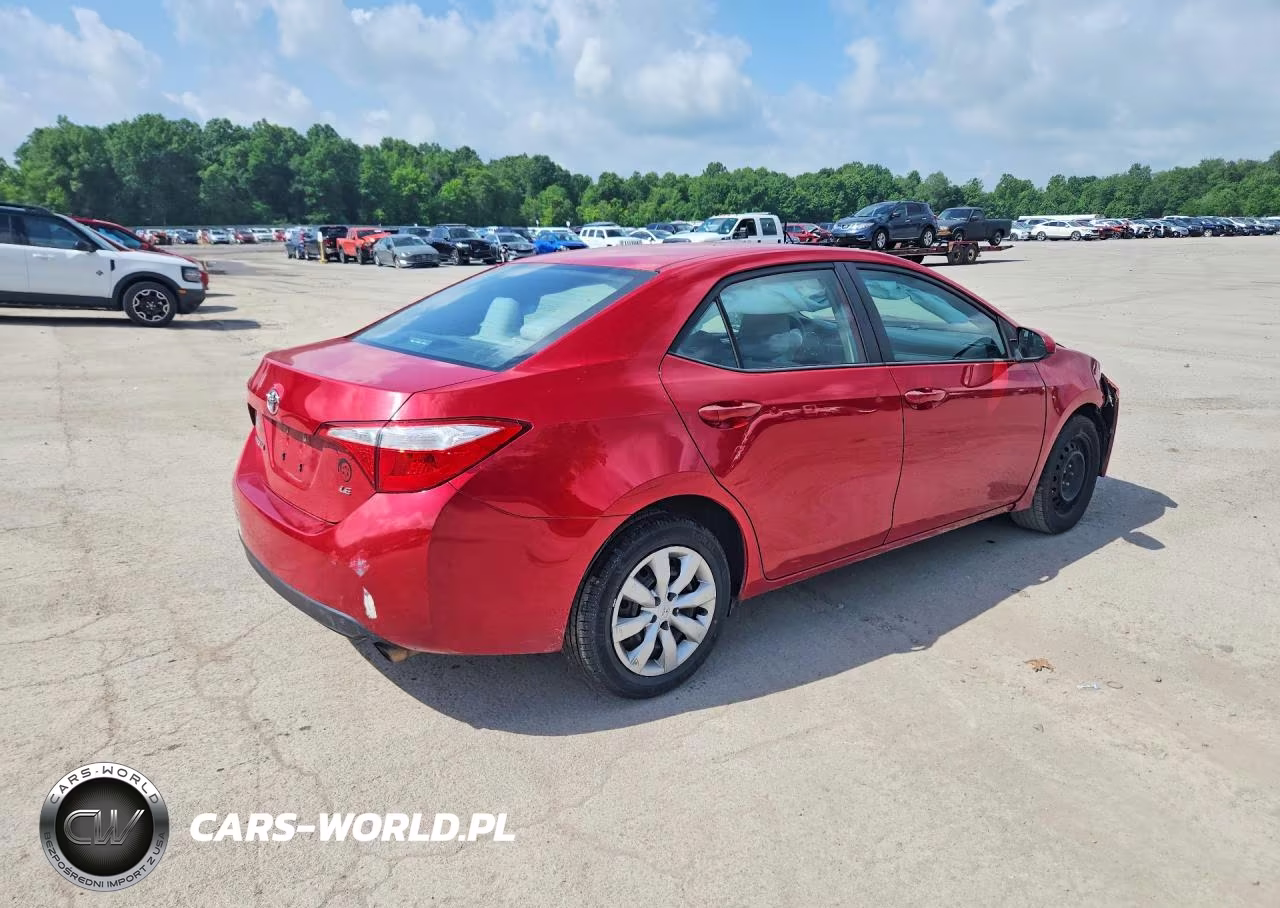 2015 Toyota Corolla Le VIN:2T1BURHE5FC360056 - 3
