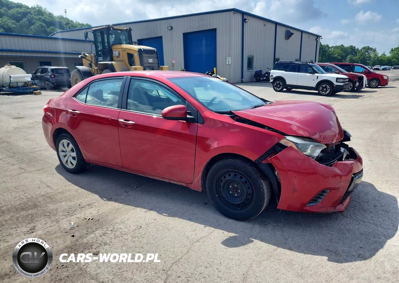 2015 Toyota Corolla Le VIN:2T1BURHE5FC360056 - 4